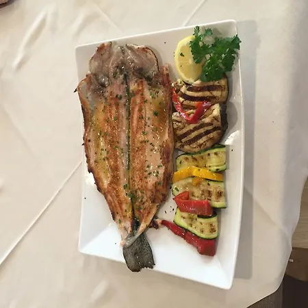 Отель Rivamia