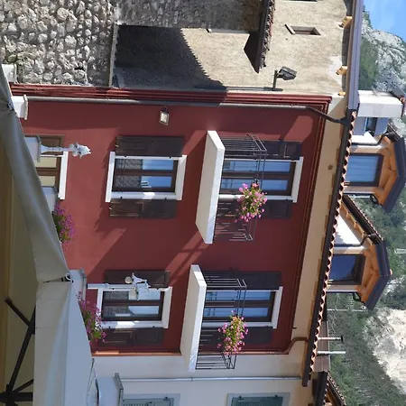 Rivamia Riva del Garda