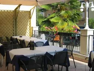 Hotell Rivamia 3*